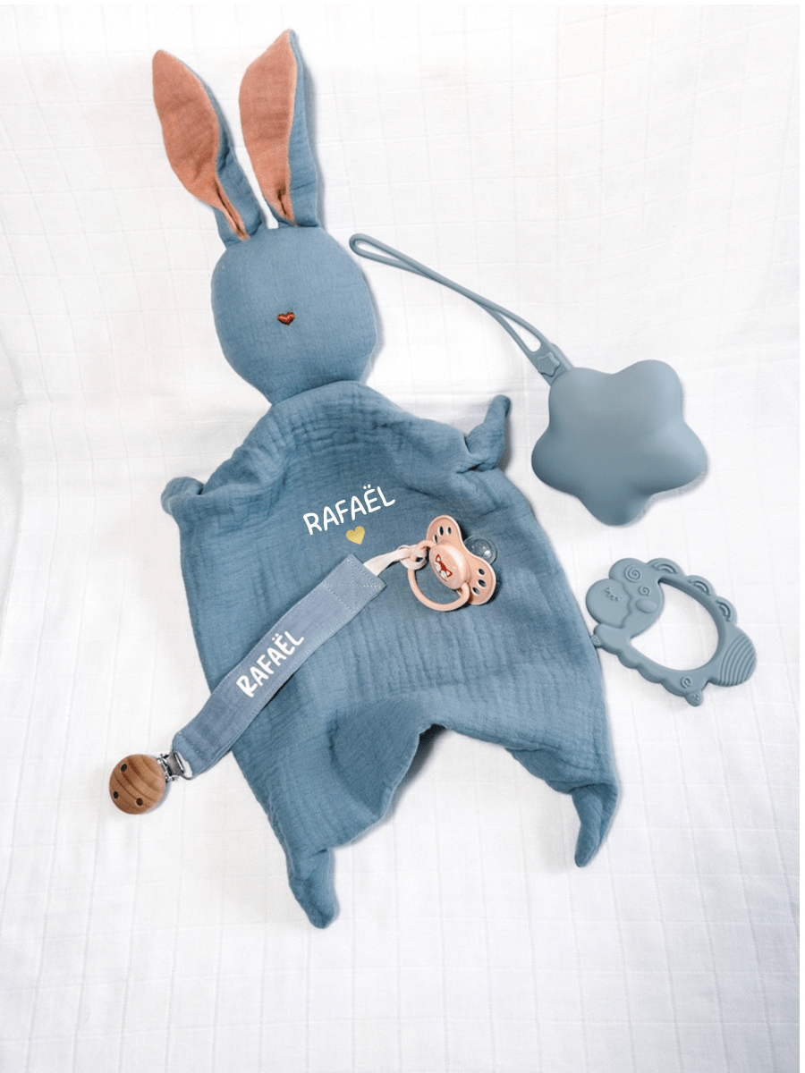 Coffret naissance à personnaliser bleu - Doudou et accessoires