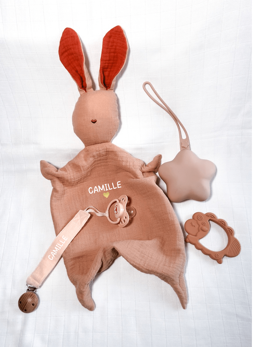 Coffret naissance personnalisé - Doudou et accessoires