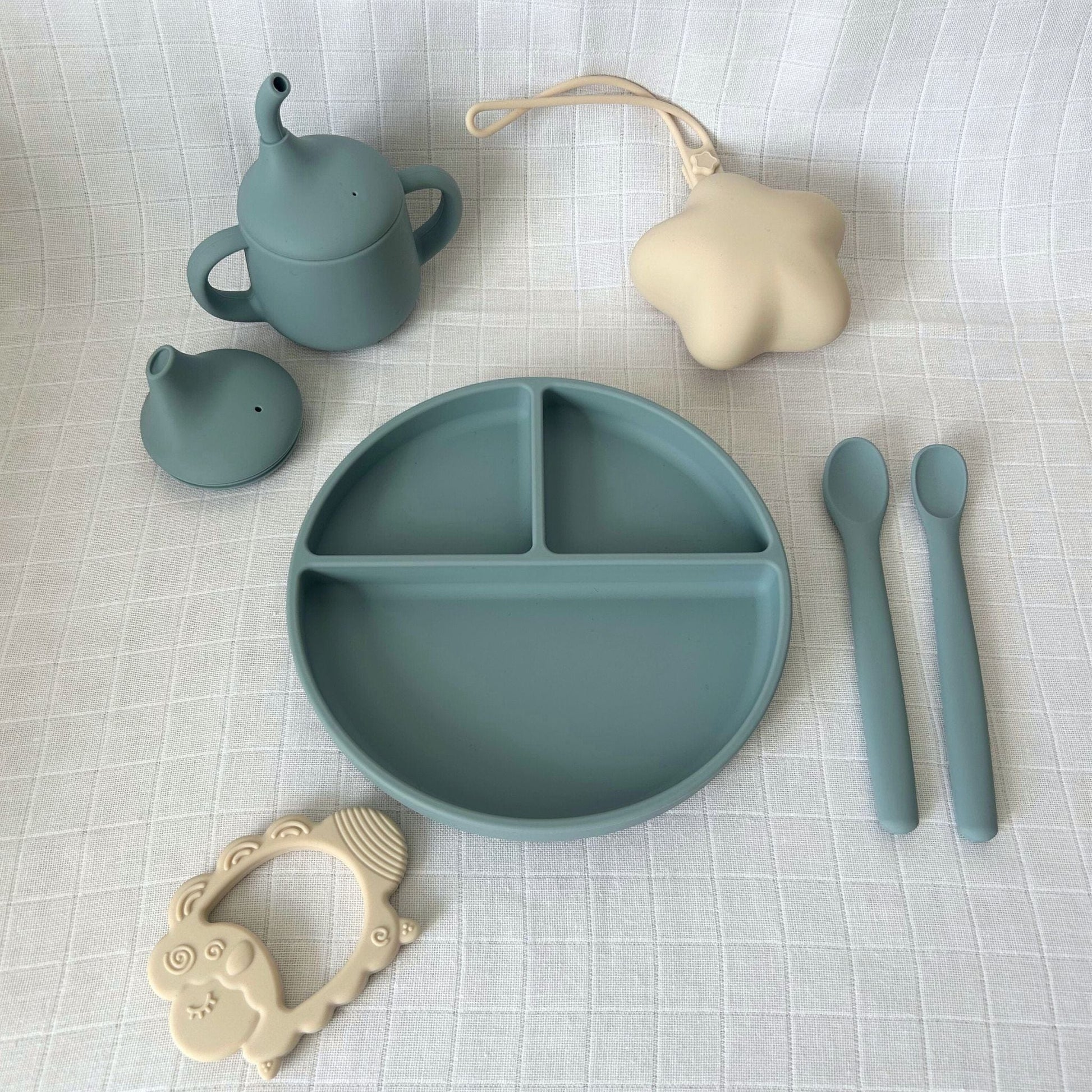 Ensemble de vaisselle et accessoires en silicone