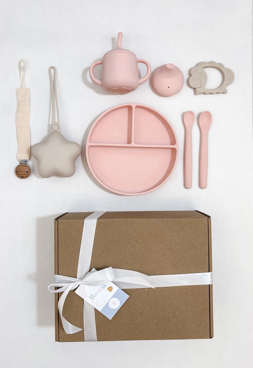 Ensemble de vaisselle et accessoires rose